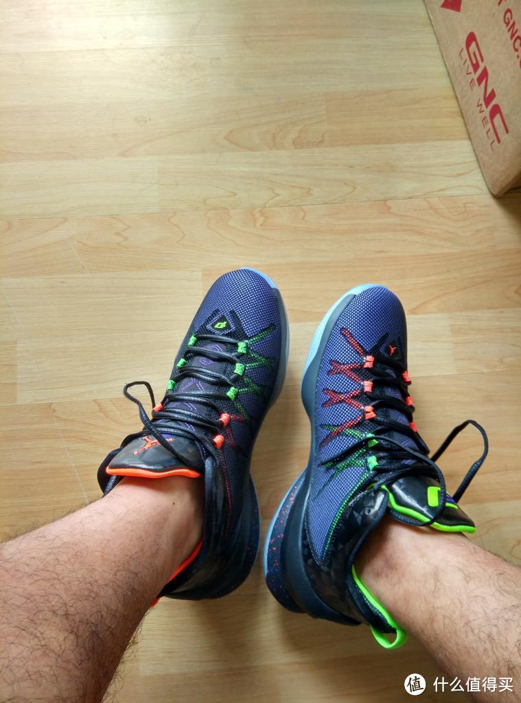 求异的时代：JORDAN CP3 VIII AE保罗8代季后赛小丑鸳鸯配色篮球鞋