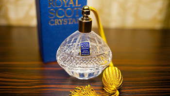 来自英国的手工切割水晶香水瓶：Royal Scot Crystal