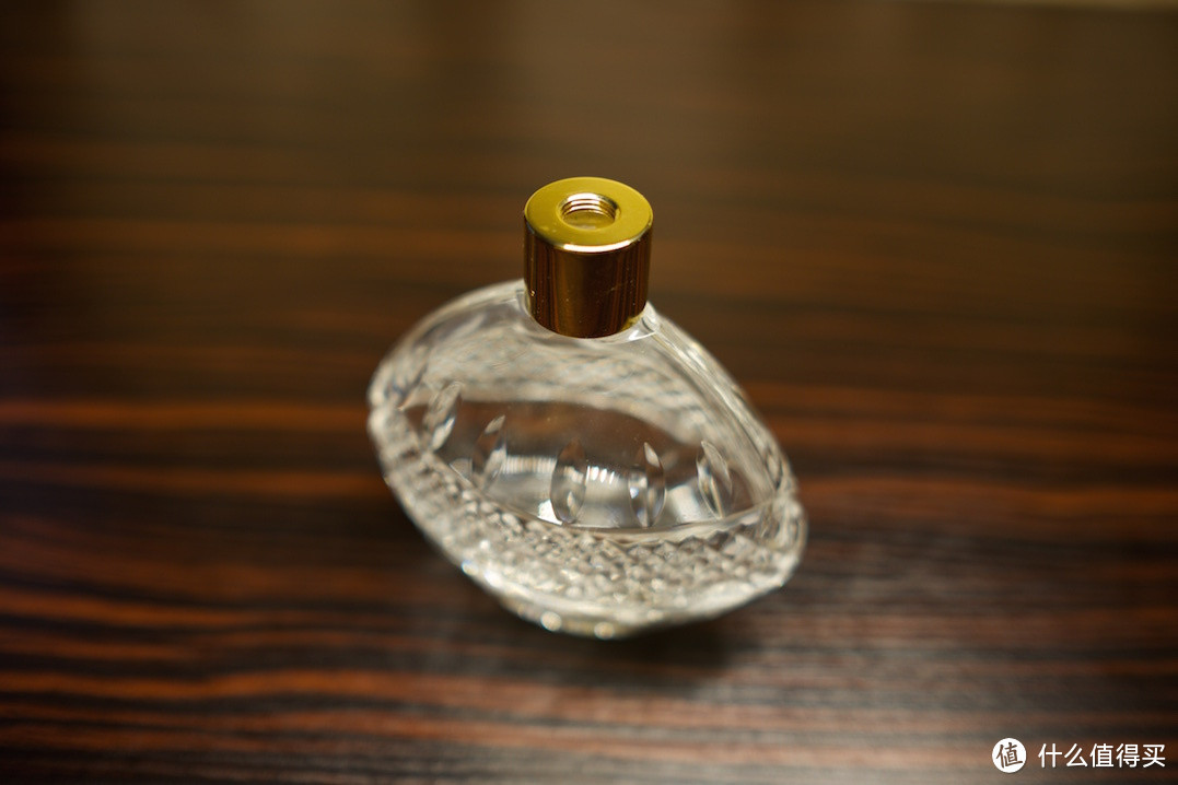 来自英国的手工切割水晶香水瓶：Royal Scot Crystal