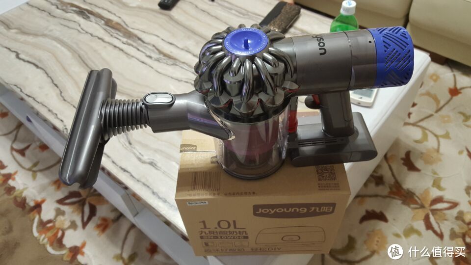 吸尘器中的战斗机：Dyson 戴森 V6 Absolute