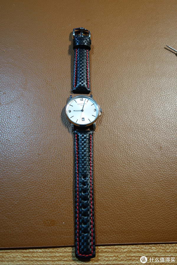 夏天到了给手表换个新衣服 — hirsch 碳纤维表带