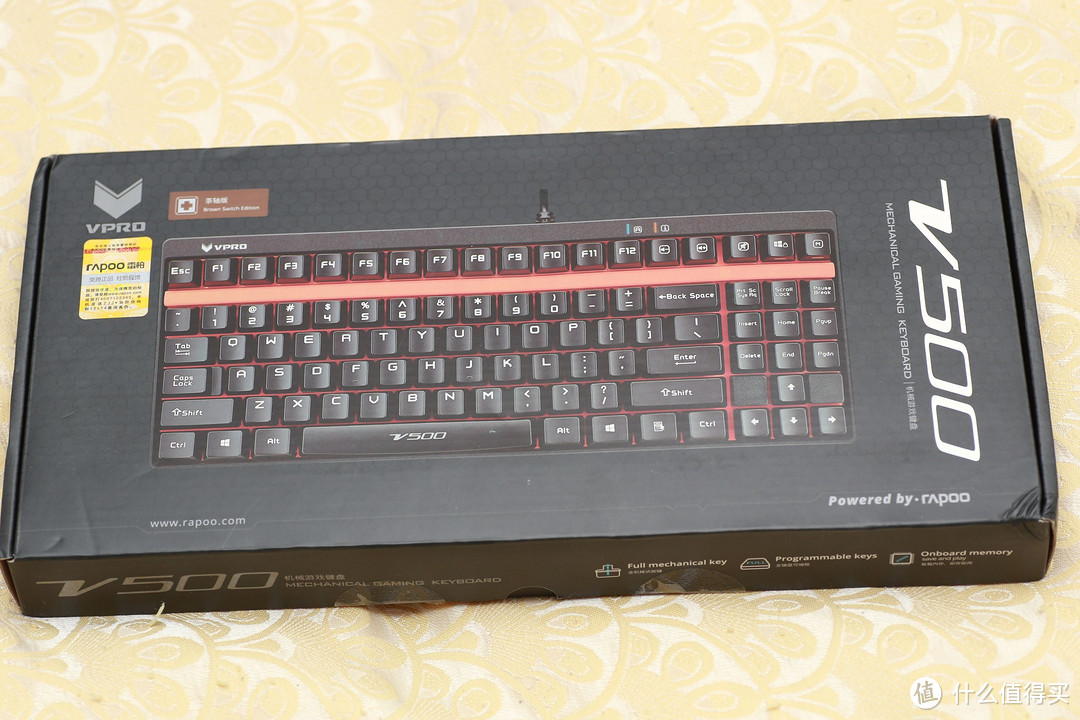 国轴打字还够用：Rapoo 雷柏 V500 茶轴 & BenQ 明基 KX670 黑轴 机械键盘