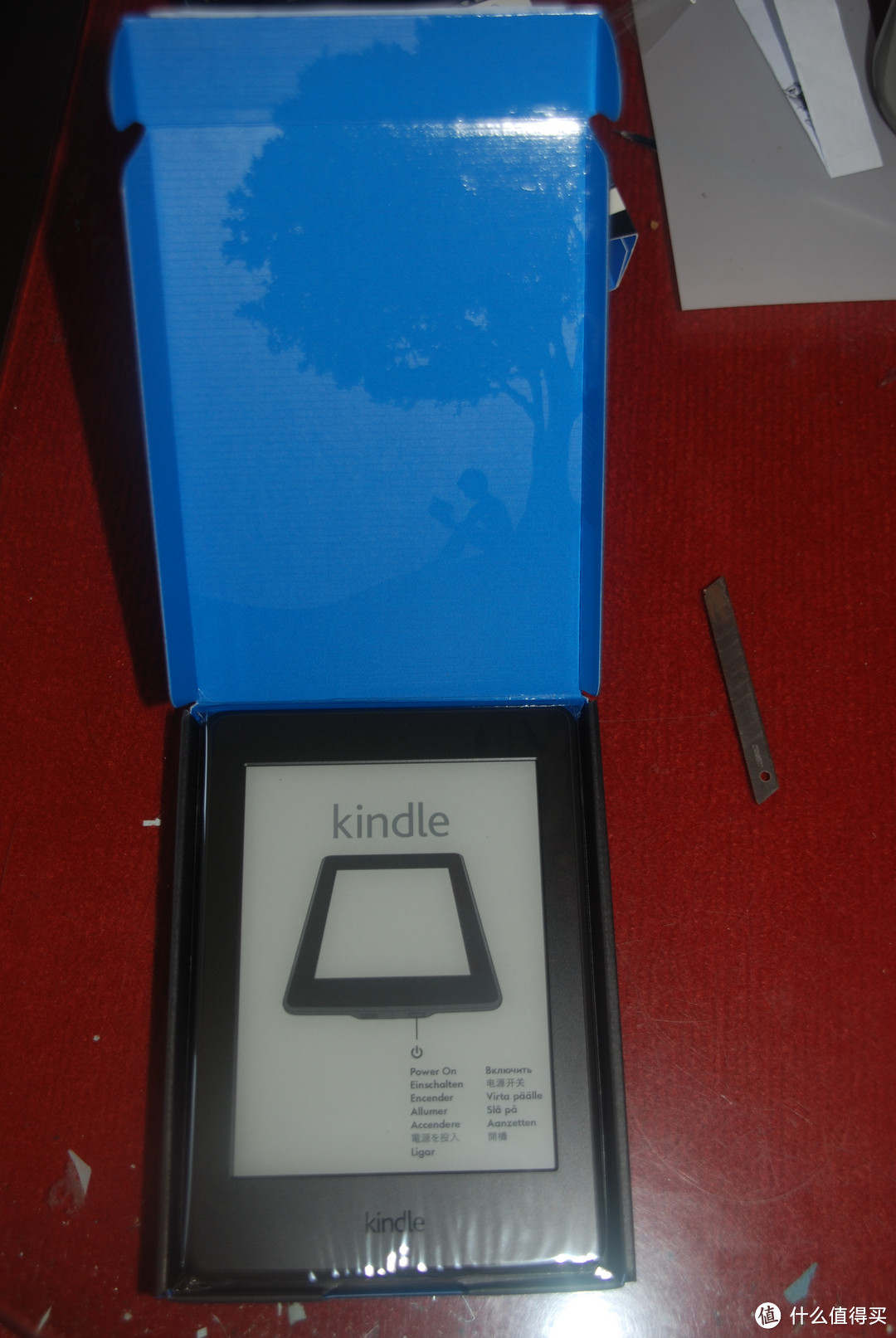 Kindle Paperwhite 3 电子书阅读器与第二代对比