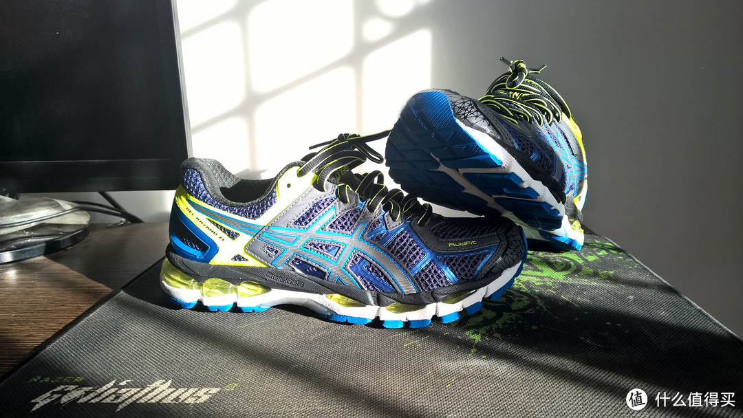 Boom！Boom！Boom！Asics 亚瑟士 Kayano21、Kayano Trainer 和 Saucony 索康尼 Grid 9000 跑鞋三连弹