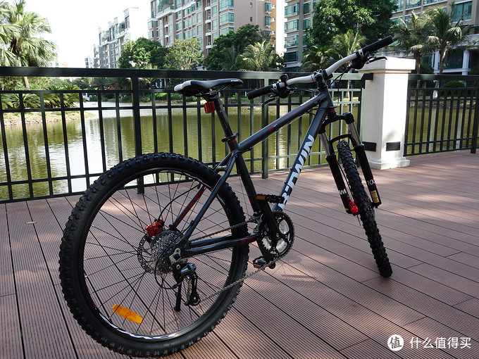 單車秀:decathlon 迪卡儂 btwin520 山地自行車