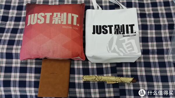 张大妈五周年纪念 - 什么值得买定制礼品开箱