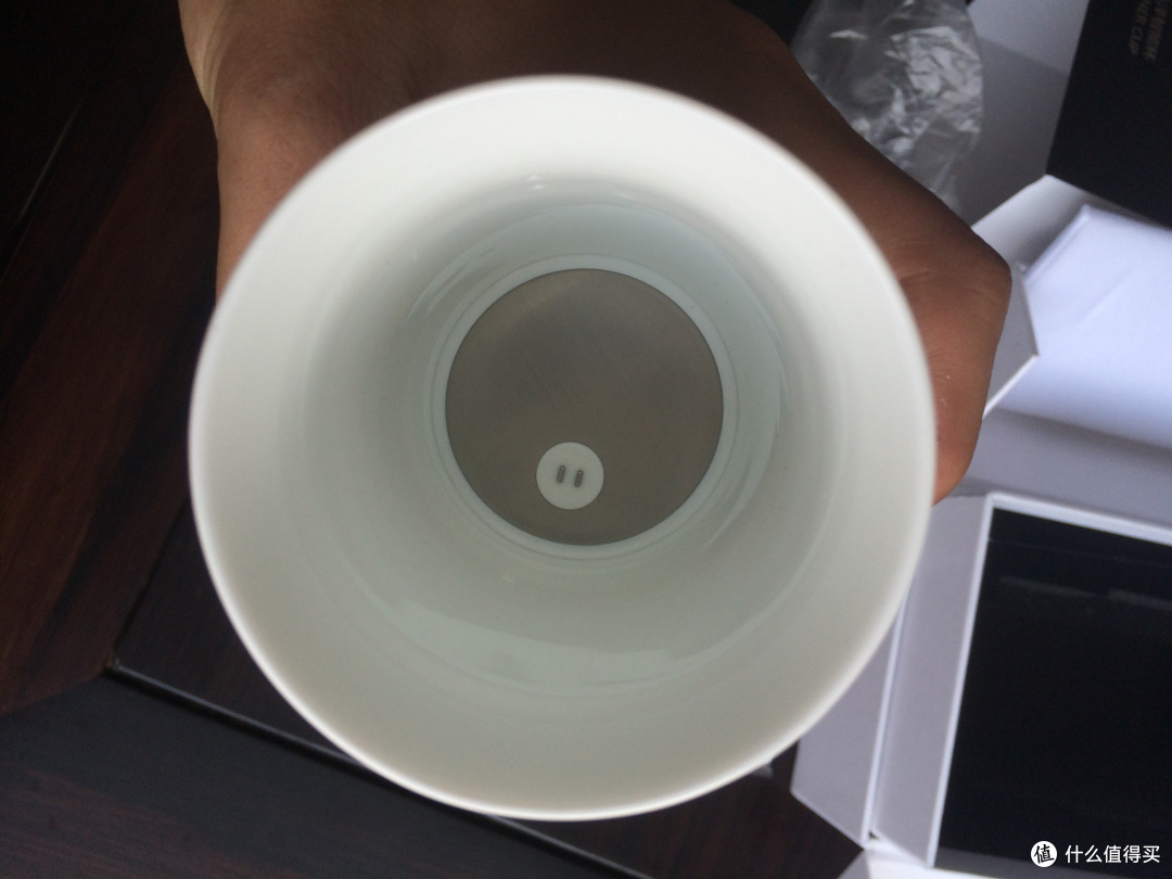 也许是个能装水的电子称?OZNER 浩泽 智能水杯