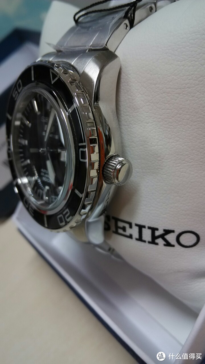 首晒Seiko 精工 5 SNZH55J1 飞鹰计划背透机械男表