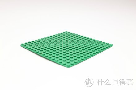 用LEGO 乐高画一幅画：积木与像素的世界