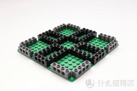 用LEGO 乐高画一幅画：积木与像素的世界