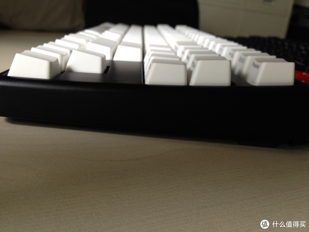 半价大F与大F亲兄弟的对决！CoolerMaster 酷冷至尊 烈焰枪 87 & Leopold FC200R 外观对比测评