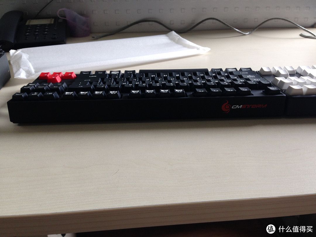 半价大F与大F亲兄弟的对决！CoolerMaster 酷冷至尊 烈焰枪 87 & Leopold FC200R 外观对比测评