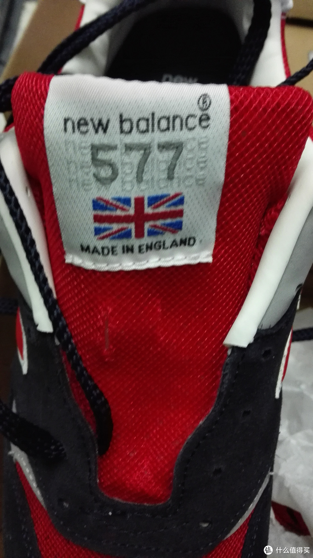 夏天的骚年来一双 New Balance 577 跑鞋吧