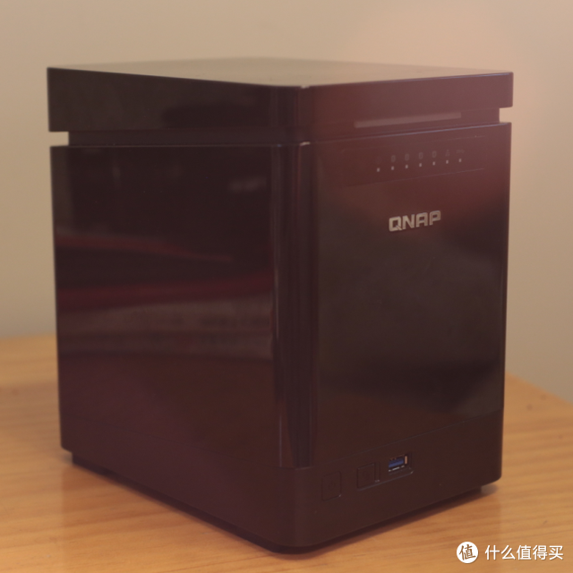 让男人从此爱上“睡沙发”,QNAP 威联通 TS-453mini开箱评测