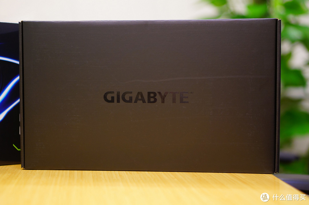 Ti与无Ti之间有多远 — Gigabyte 技嘉 GTX 980Ti 开箱