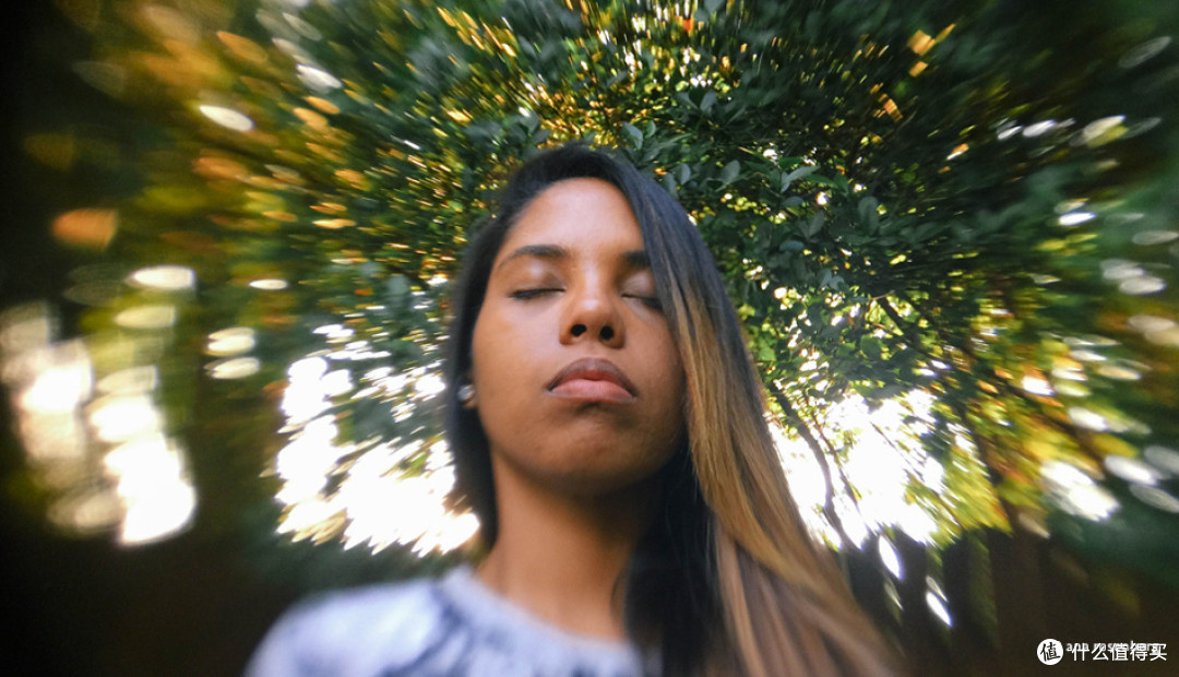 手机也能玩散景:lensbaby 推出 创意手机镜头套装_摄