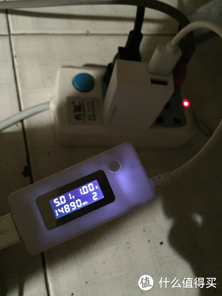 EDC利器：LOCA 2U 充电器