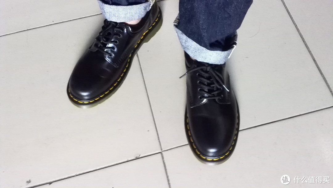 我的首双马丁靴的海淘之旅：Dr. Martens 8053 中性休闲皮鞋