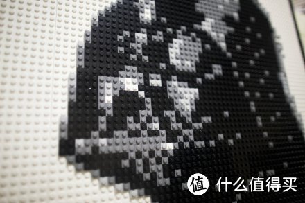 用LEGO 乐高画一幅画：积木与像素的世界