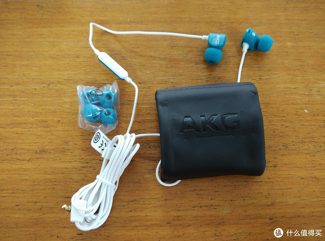 AKG 爱科技 Y20 入耳式耳机