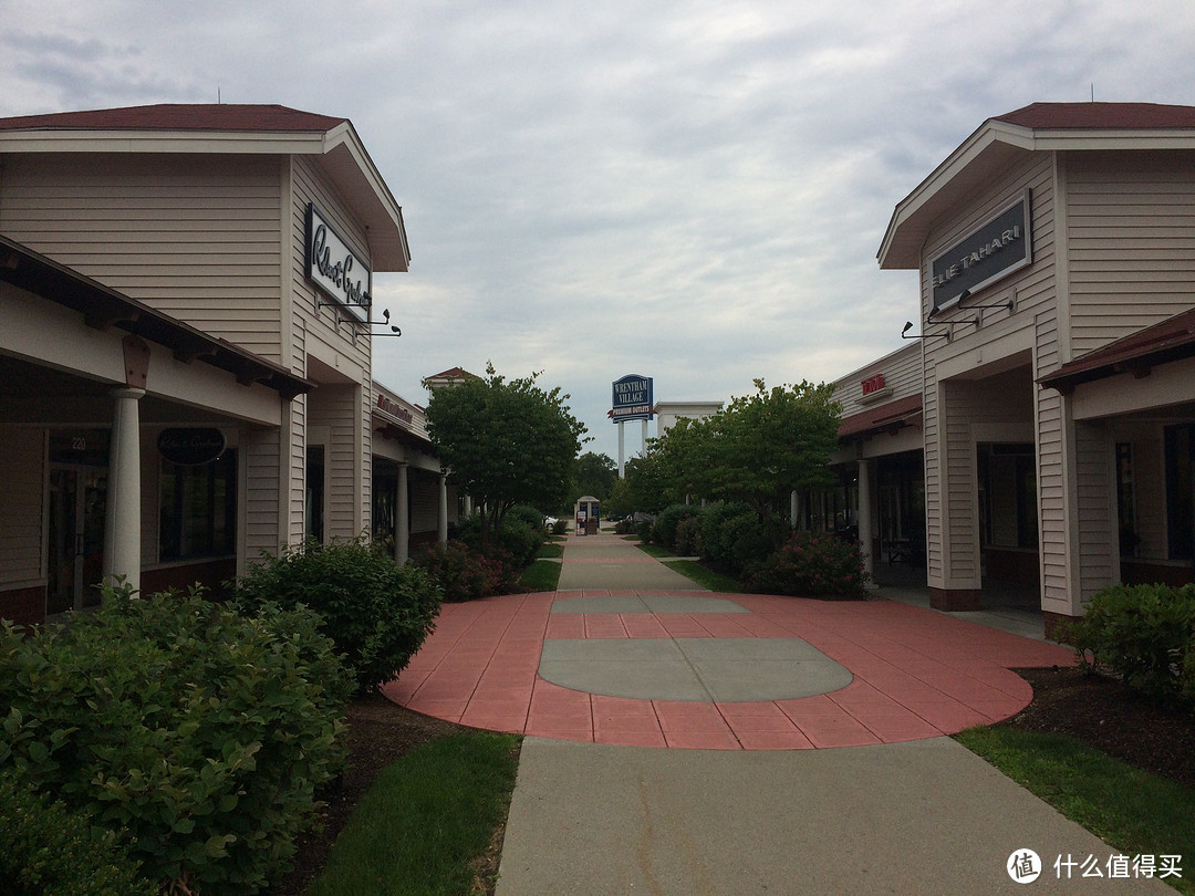 美国麻省 WRENTHAM VILLAGE PREMIUM OUTLETS 奥特莱斯购物体验