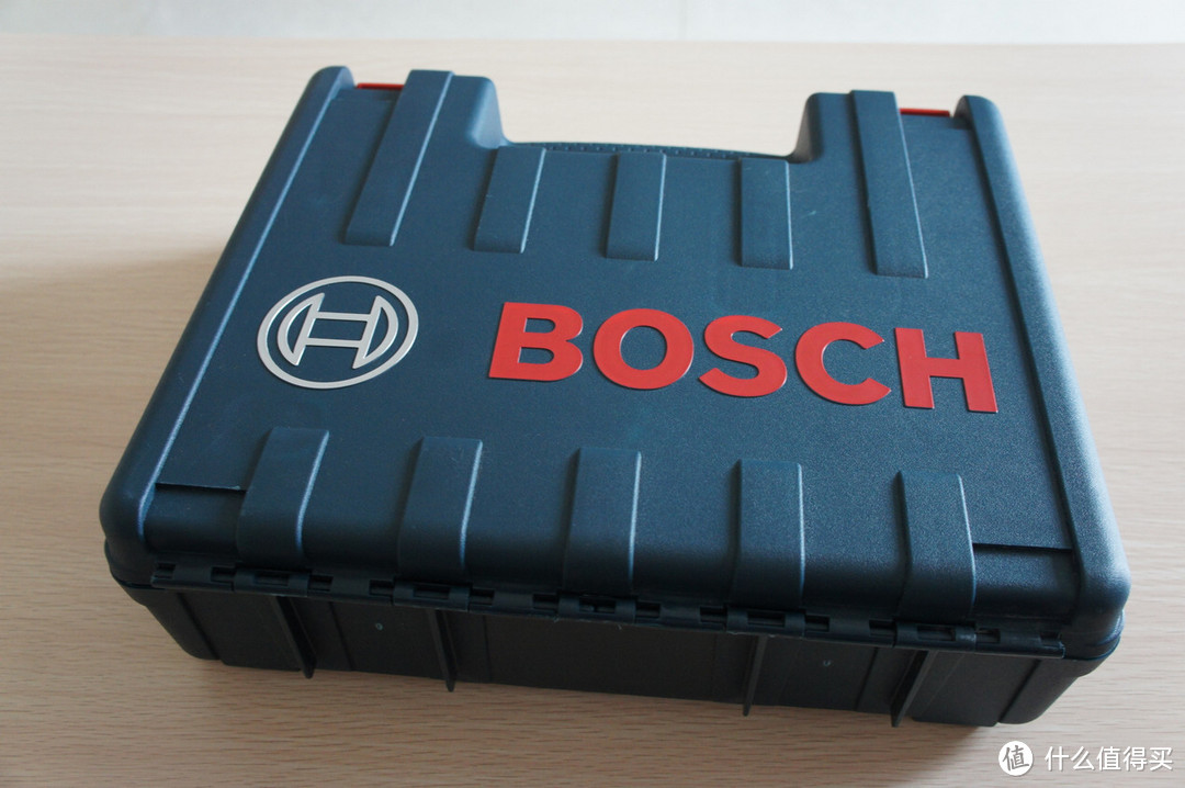 BOSCH博世 GOP10.8V-LI充电式多功能打磨机开箱及博世充电式电动工具选购建议