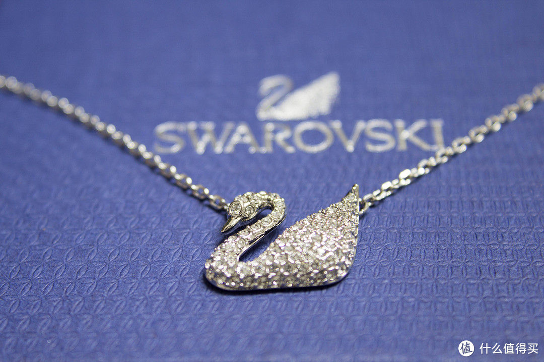 七夕节的礼物 —  SWAROVSKI 施华洛世奇 5204134 黑天鹅水晶项链 晒单