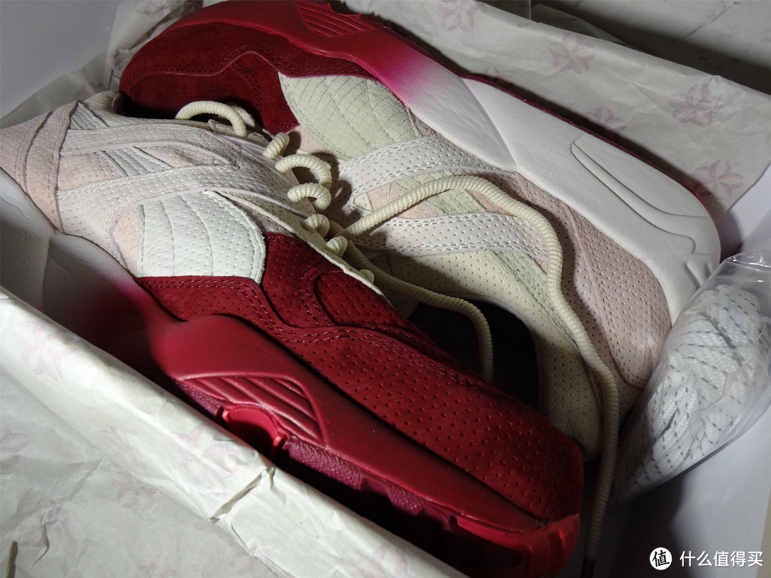 以樱花正名！Ronnie Fieg x Puma R698 SAKURA 休闲运动鞋