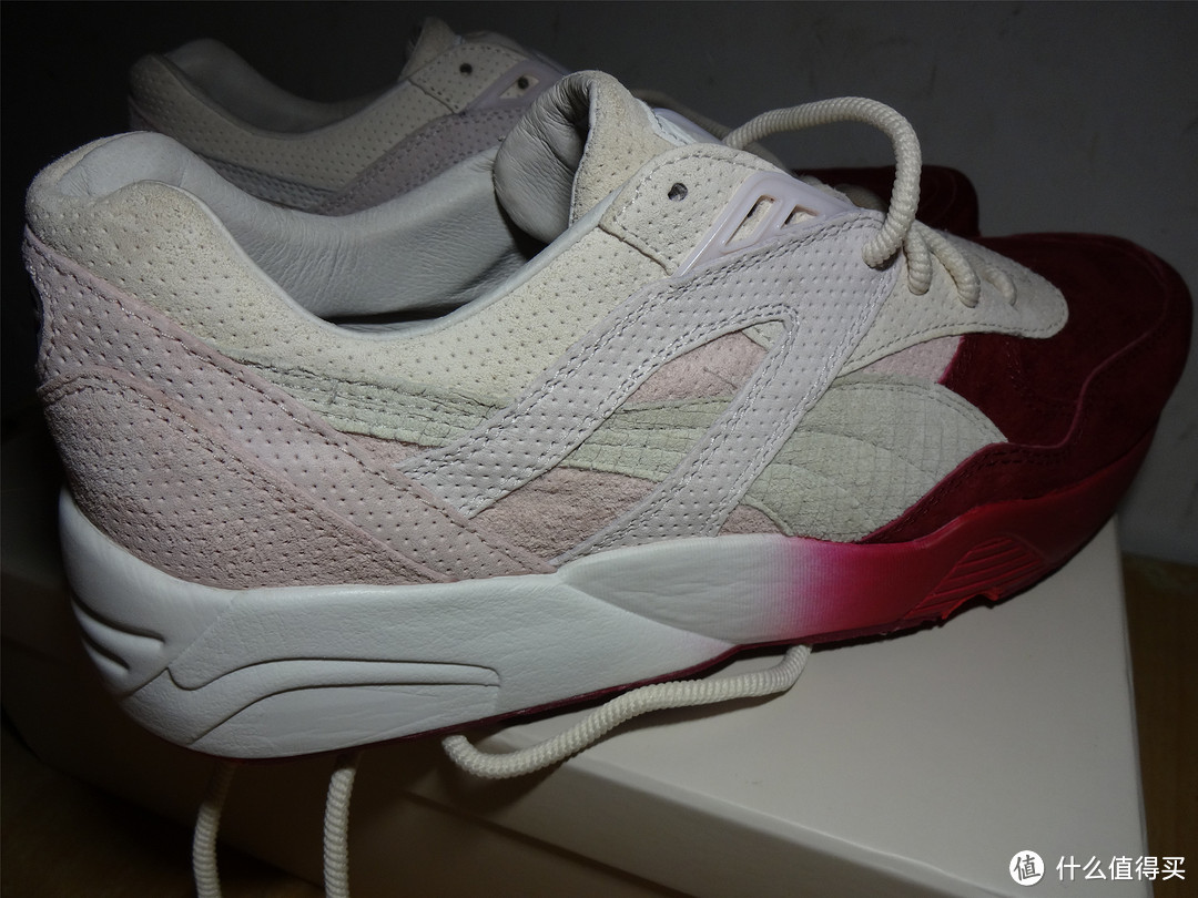 以樱花正名！Ronnie Fieg x Puma R698 SAKURA 休闲运动鞋