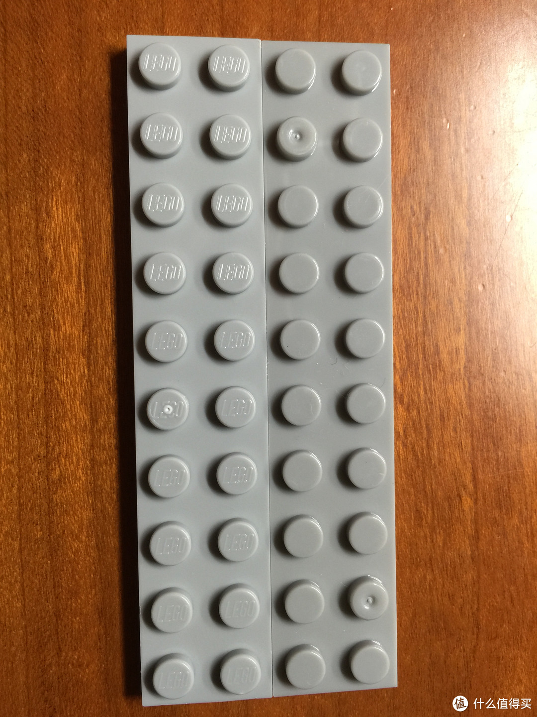 2x10板，Lego一个入胶口较美观，S两个