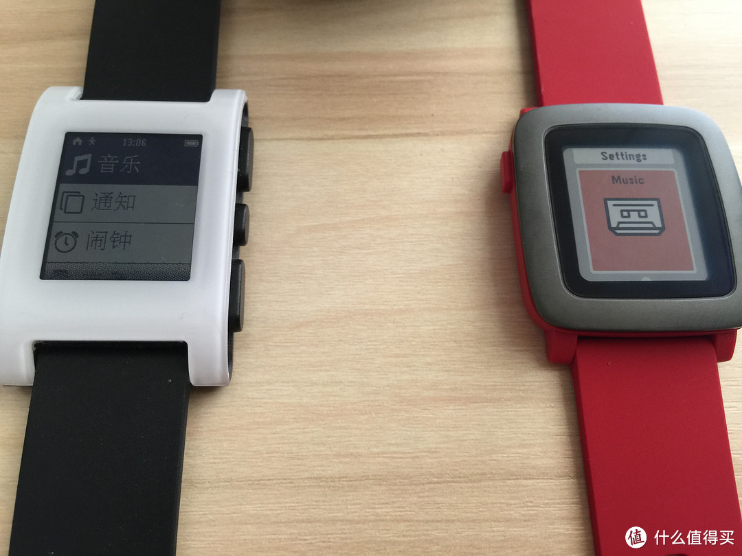 【彩色的理念，黑白的现实】Pebble Time开箱简单评测，附Original对比