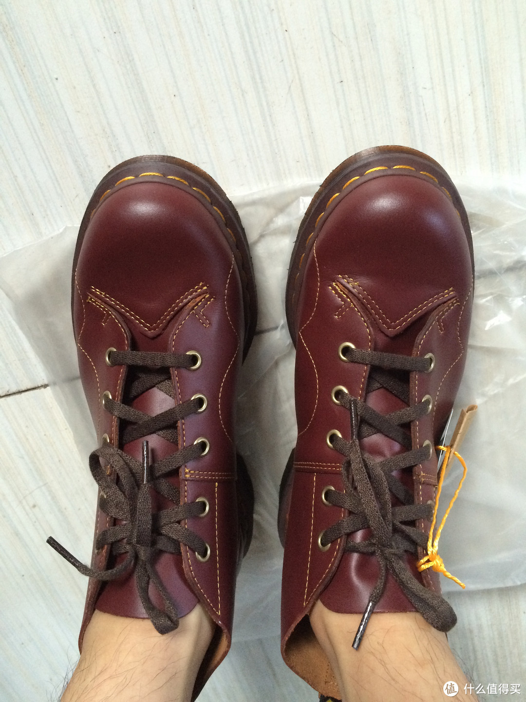 第一双马丁靴——Dr. Martens Church酒红色中性靴