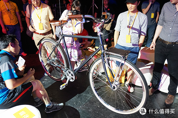 兼顧時尚與速度:700bike 發佈后街,百花,美術館,銀河四款城市自行車