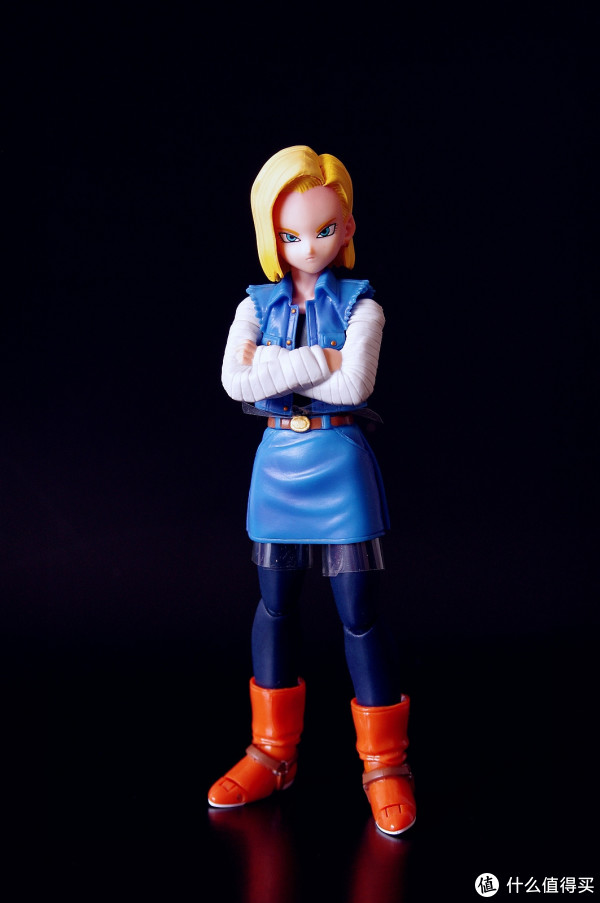 龙珠中的女神 — banda 万代超可动 shf魂限定 人造人18号