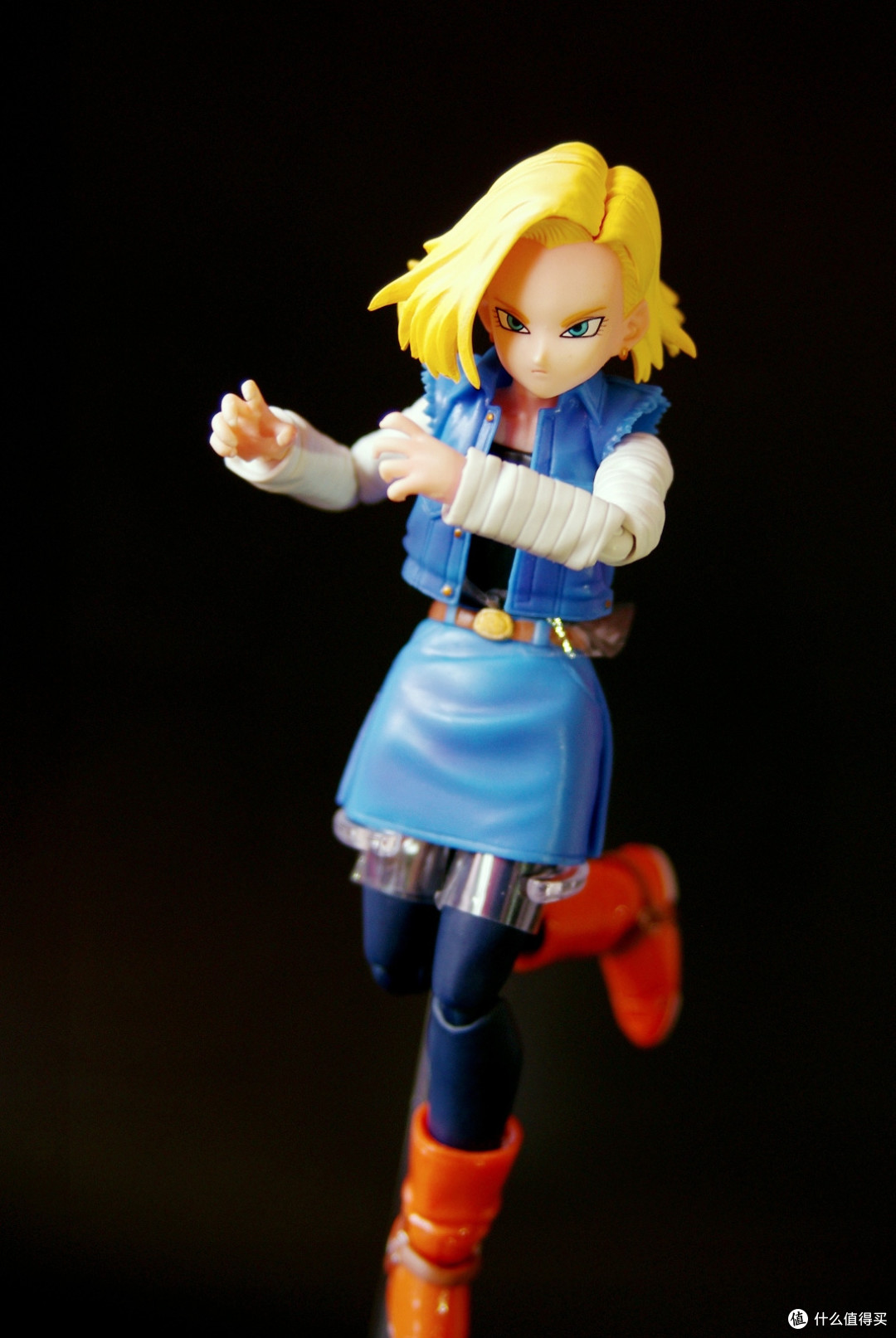 龙珠中的女神 — banda 万代超可动 shf魂限定 人造人18号