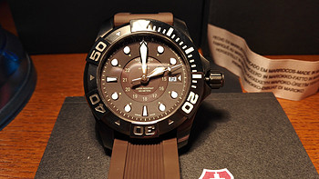 VICTORINOX 维氏 Dive Master 500 男款潜水机械腕表