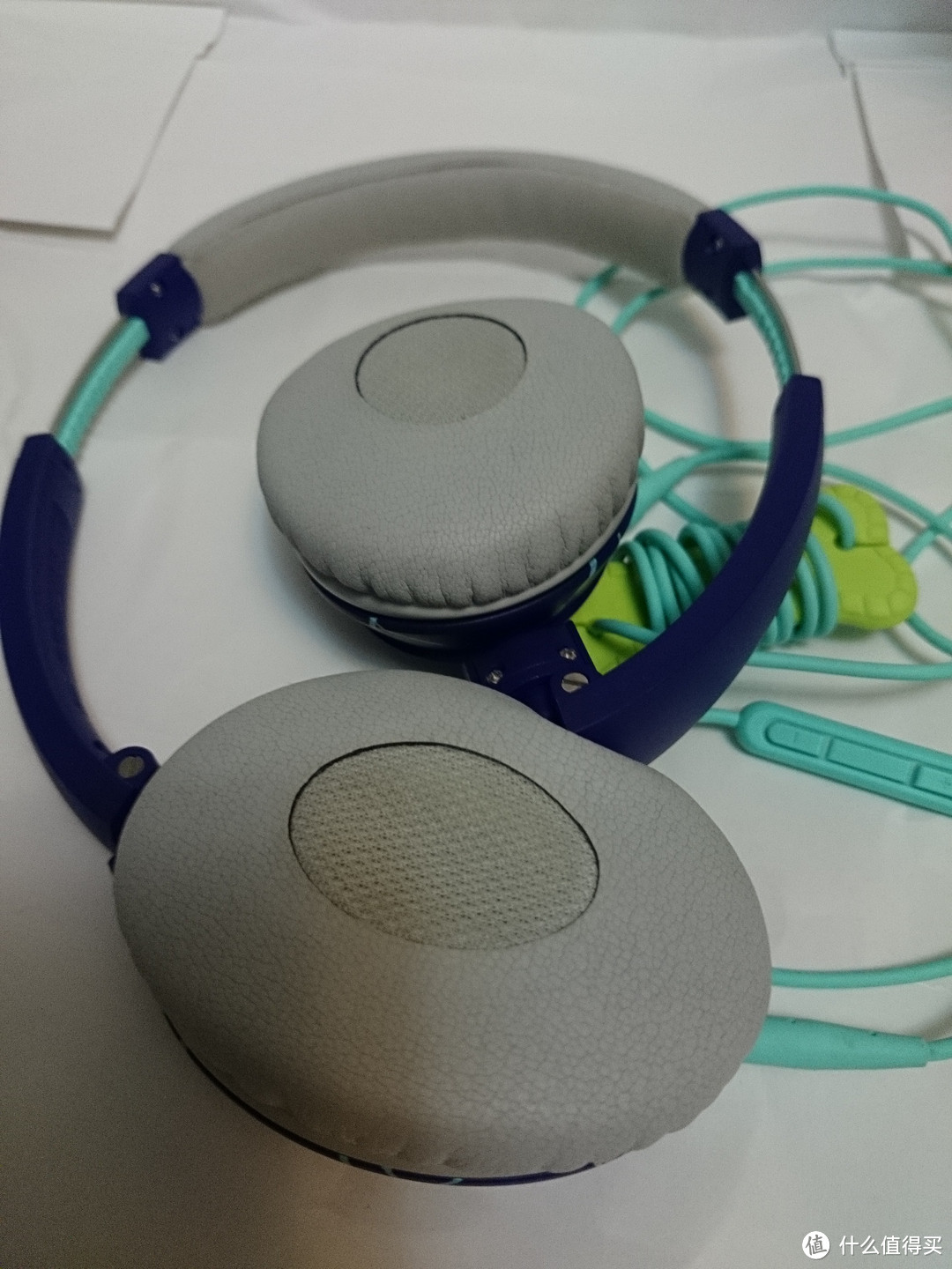 BOSE 博士 SoundTrue 压耳式耳机开箱