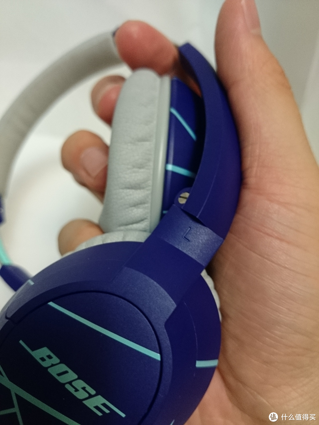 BOSE 博士 SoundTrue 压耳式耳机开箱