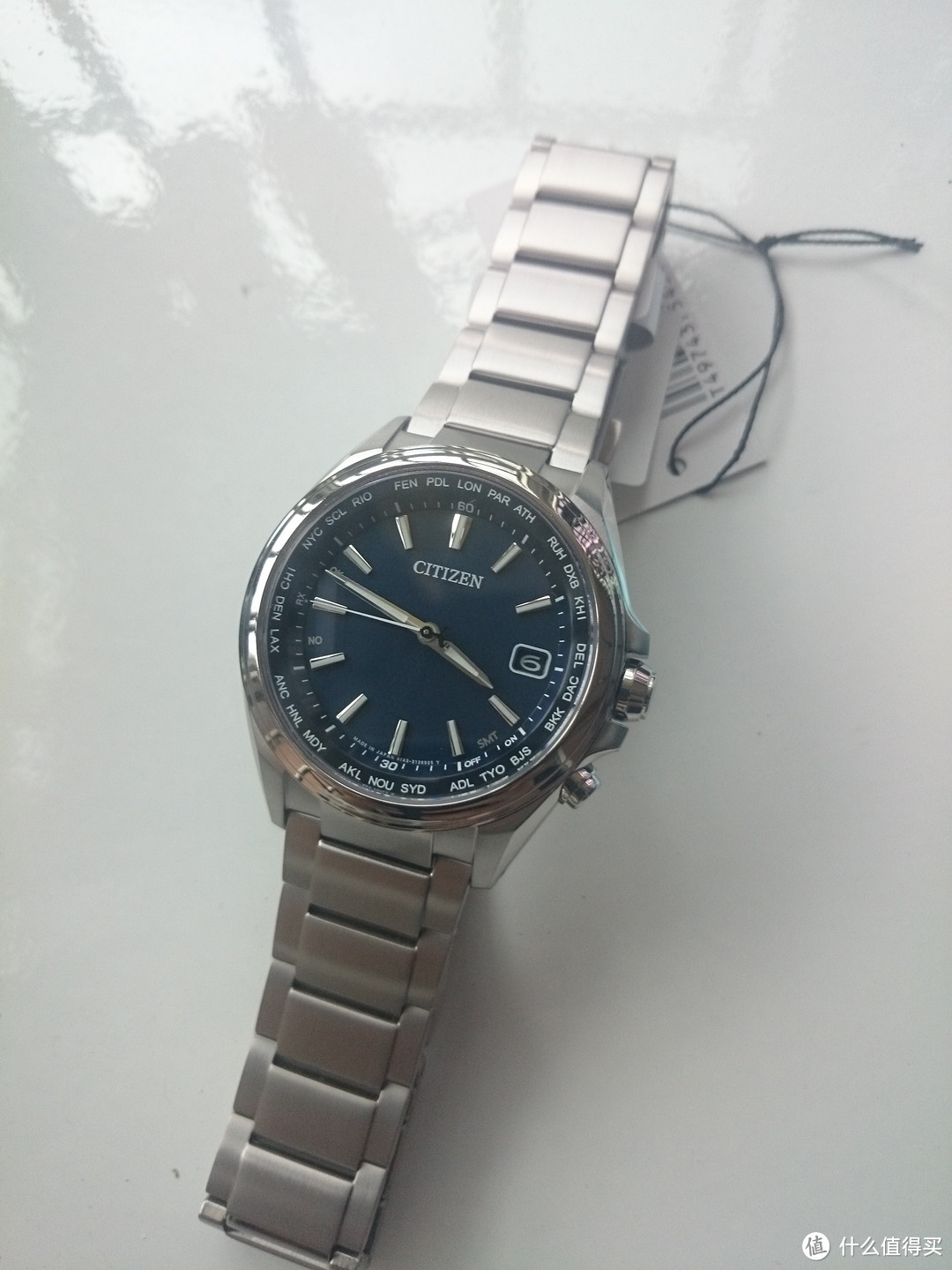 citizen 西铁城 钛合金光动能多局电波表 cb1070-56l 入手体验