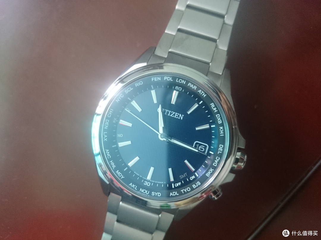 citizen 西铁城 钛合金光动能多局电波表 cb1070-56l 入手体验
