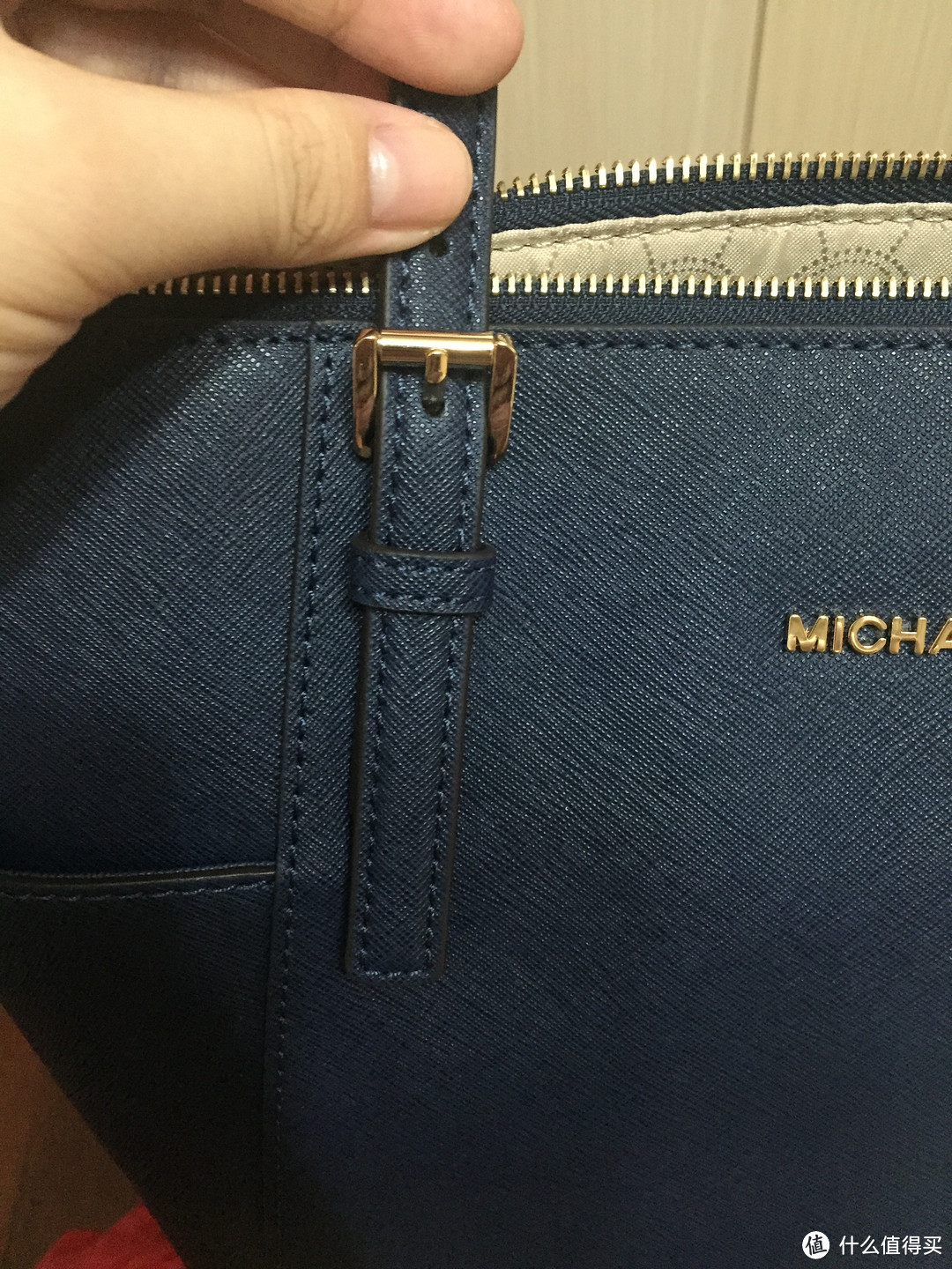 国内偶有好价：Michael kors 十字纹牛皮手提单肩包 30F2GTTT8L