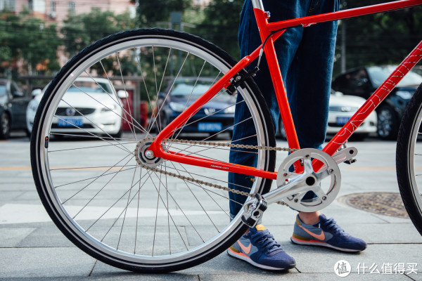 《到站秀》第6弹:700bike城市自行车 后街 限量定制版(火山红,金秋黄)