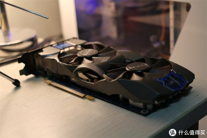 无以伦比的美丽:nzxt 恩杰 phantom410 小幻影 机箱