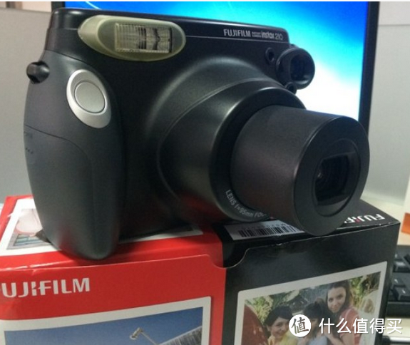 不要阻止我!我拍的是情怀:富士 instax系列 拍立得相机图鉴