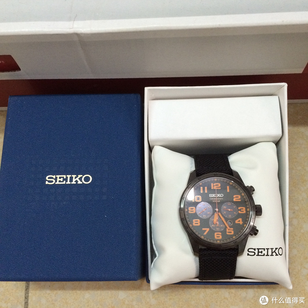 那一抹騷橙 — SEIKO 精工 SE-SSC233运动手表入手
