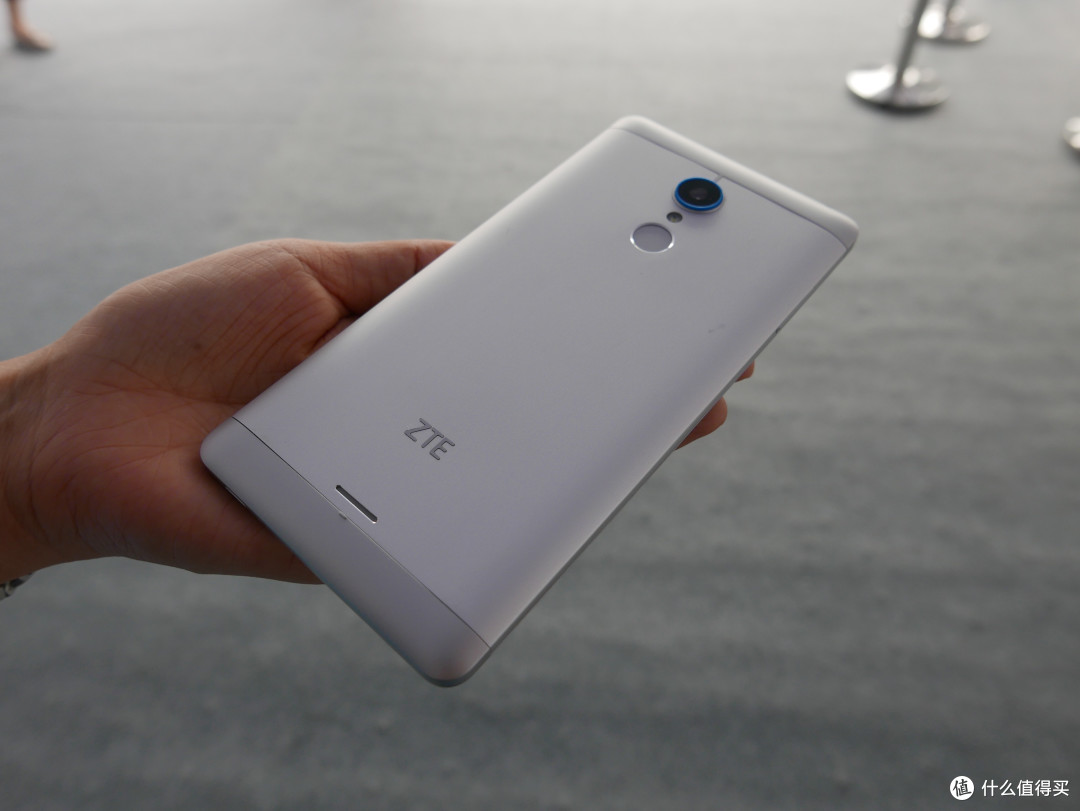指纹识别 + 金属机身：ZTE 中兴 发布 威武3 手机
