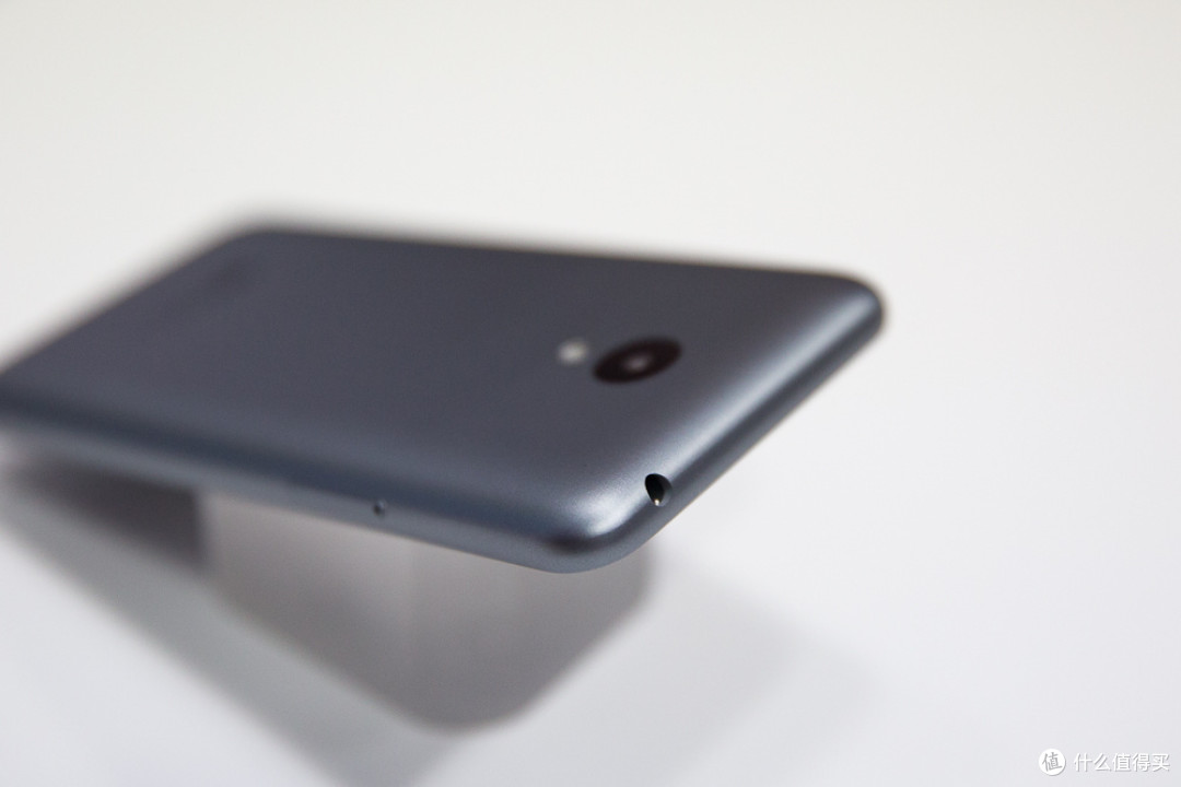 mBack键替代小圆圈、规格全面提升:MEIZU 魅族 发布 魅蓝2 和新JBL耳机(更新现场实拍图)