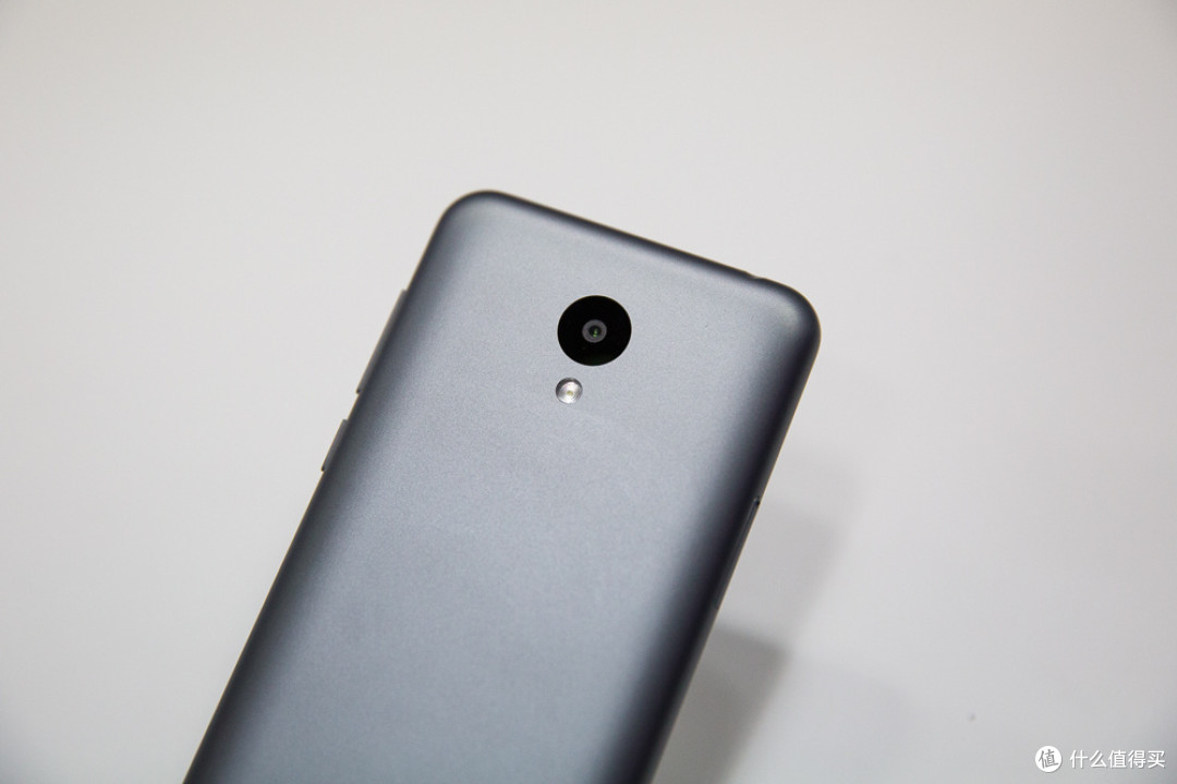 mBack键替代小圆圈、规格全面提升:MEIZU 魅族 发布 魅蓝2 和新JBL耳机(更新现场实拍图)