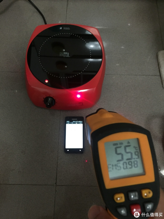 使用后关闭开关,测试外壳各部位温度