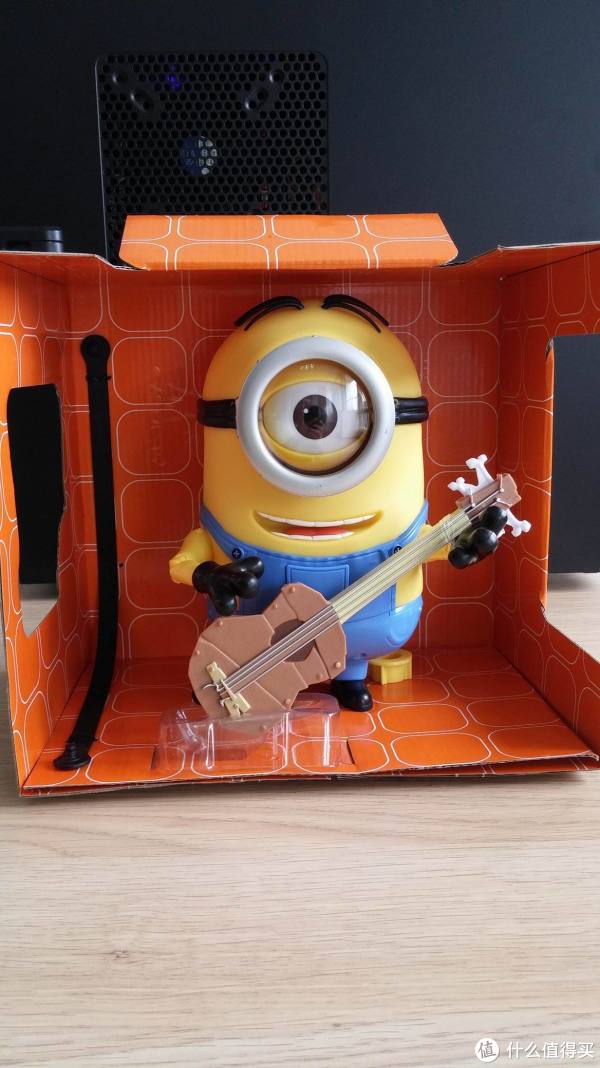 会唱歌的波纳纳来袭:2015版吉他小黄人